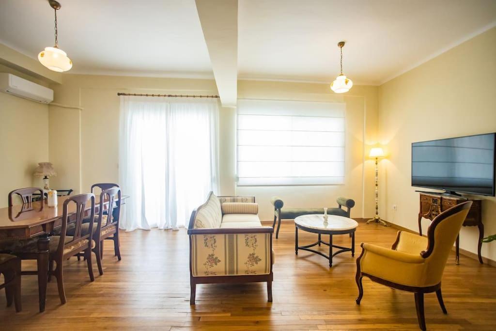 Plaka Vintage Apartment เอเธนส์ ภายนอก รูปภาพ